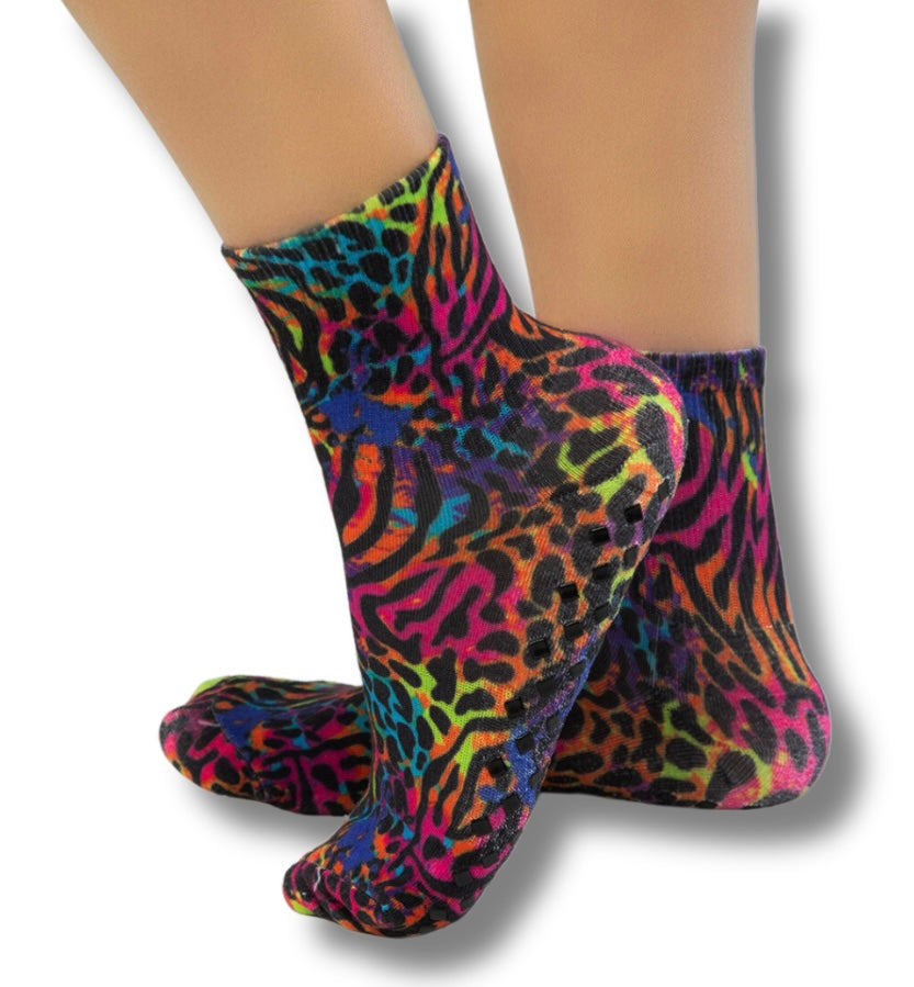 Funny Pilates Images Multi-Feline Quarter Crew Cozy Socks With Grippers