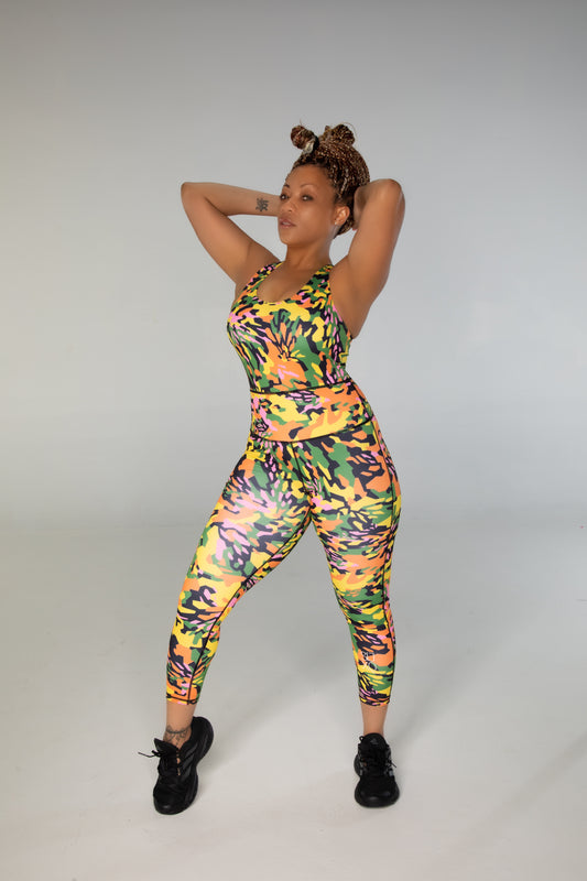 Curvy Women Athleisure Trend Fitted Print Jumpsuit Tropic